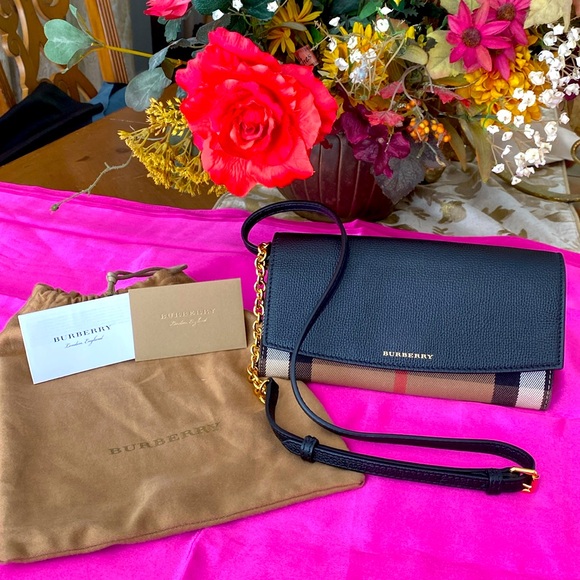 AUTH BURBERRY ,Henley check leather wallet on chain, clutch, crossbody bag. - Picture 15 of 16